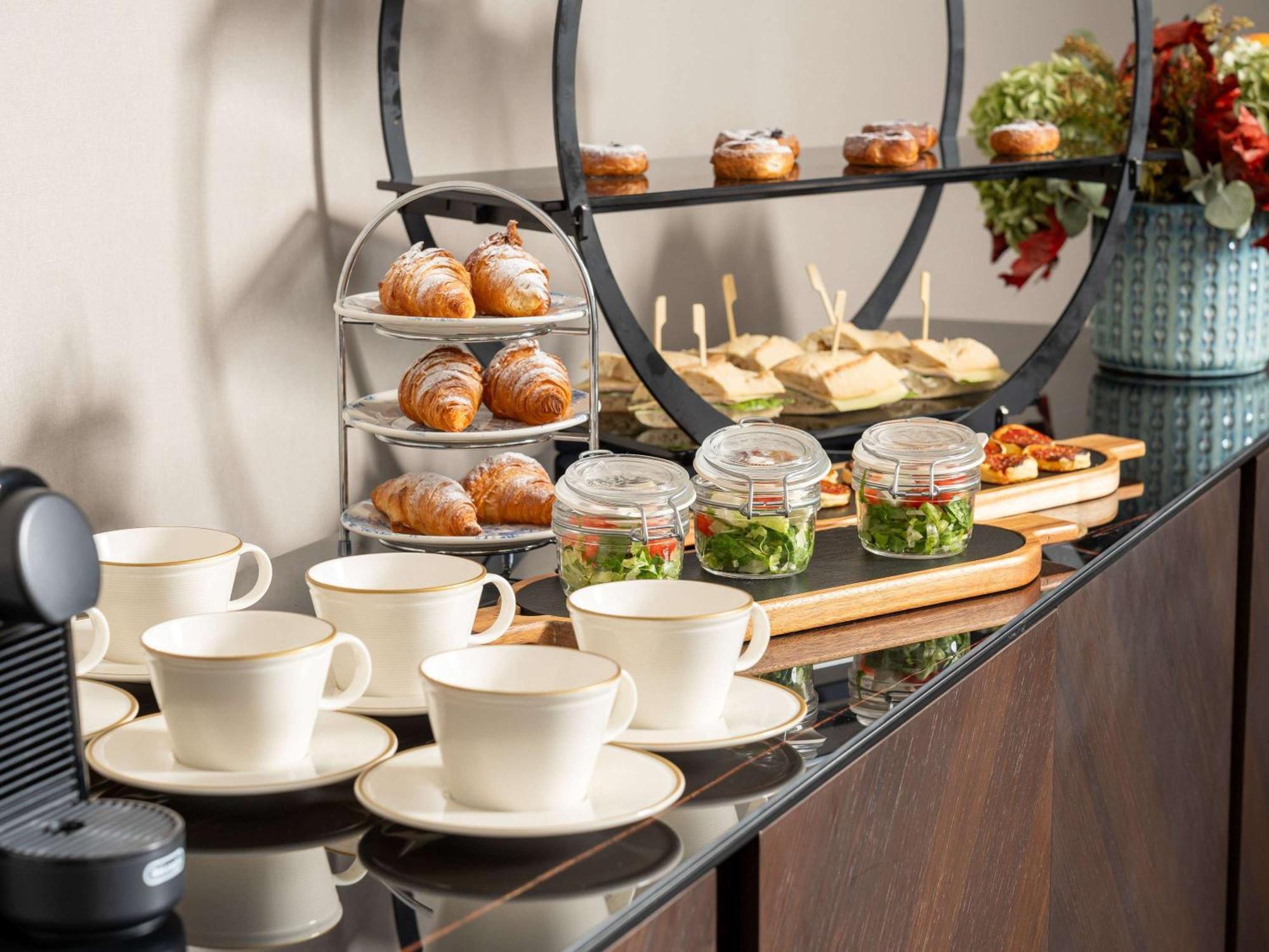 Mercure Conacul Cozieni ブカレスト エクステリア 写真