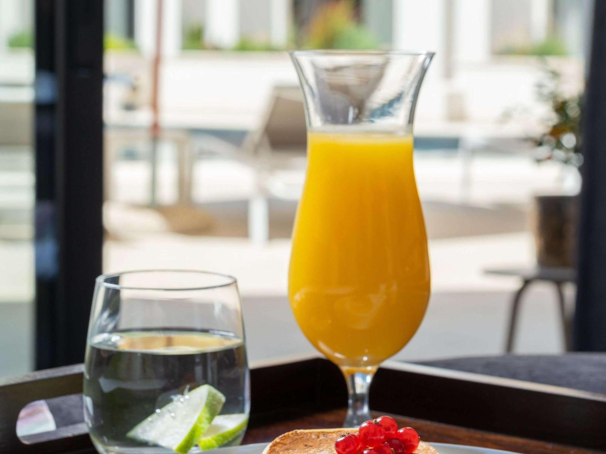 Mercure Conacul Cozieni ブカレスト エクステリア 写真