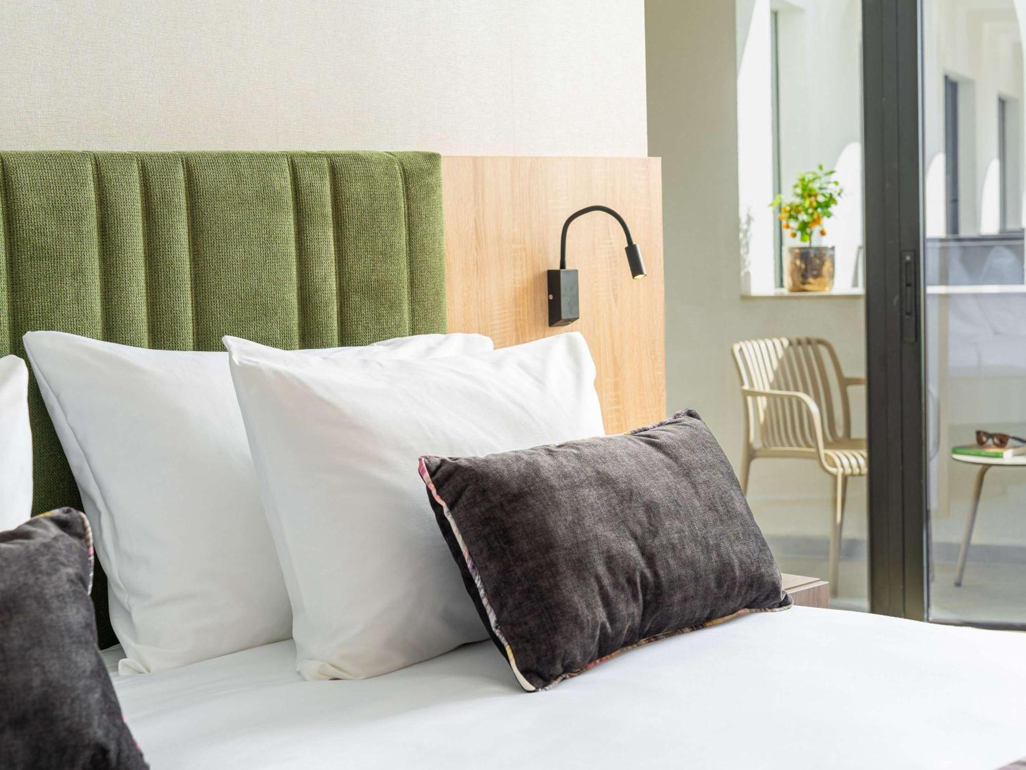 Mercure Conacul Cozieni ブカレスト エクステリア 写真