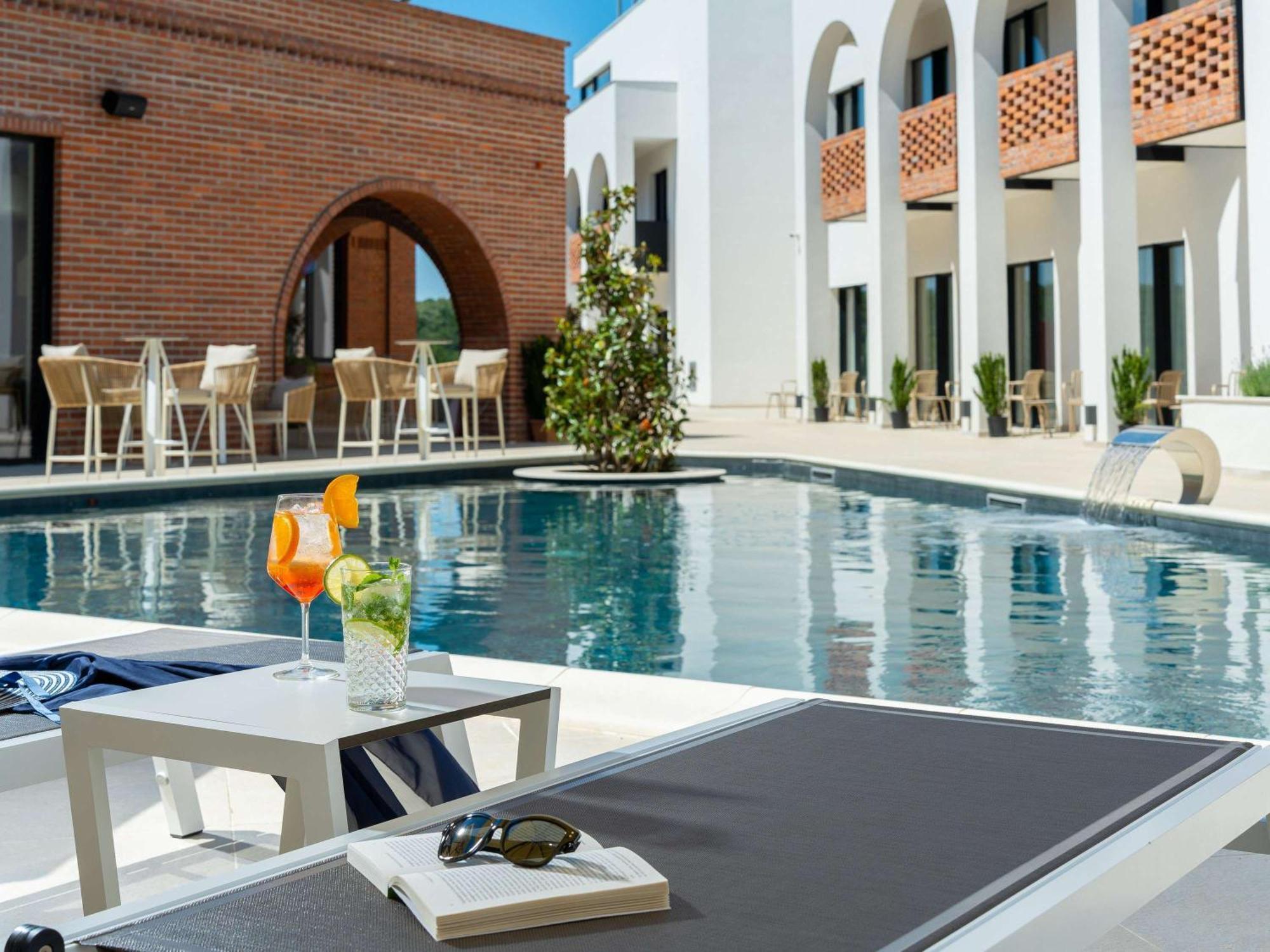 Mercure Conacul Cozieni ブカレスト エクステリア 写真