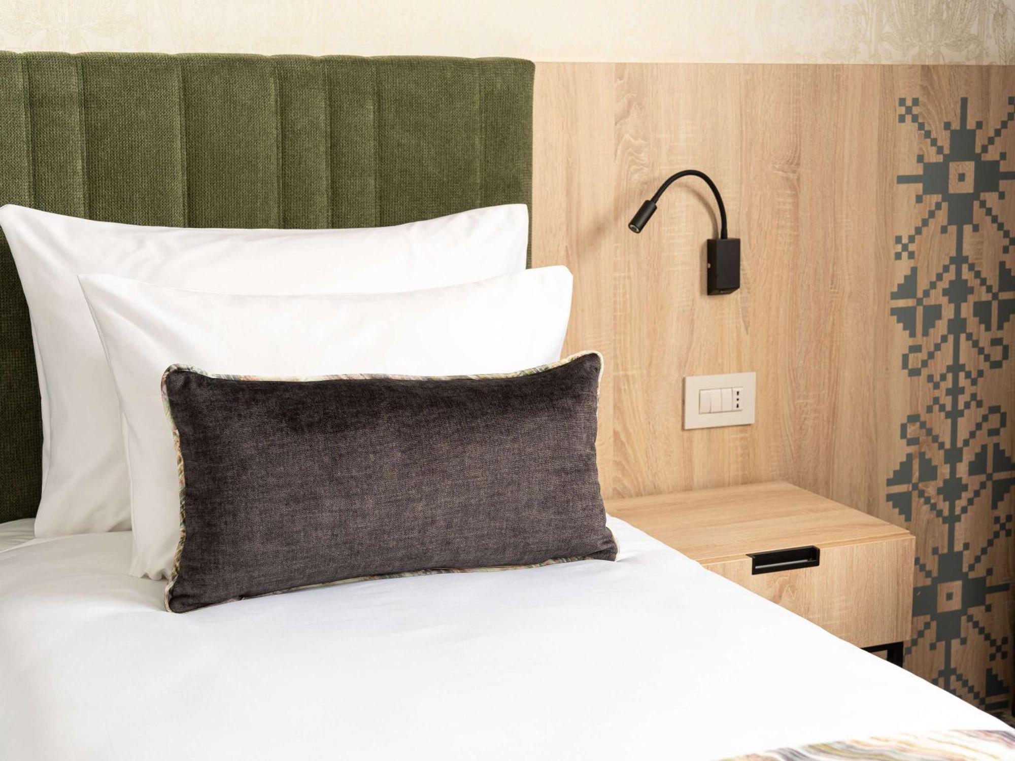 Mercure Conacul Cozieni ブカレスト エクステリア 写真